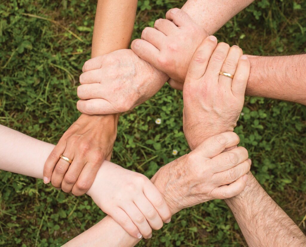 Communicating with family as an expat in Singapore