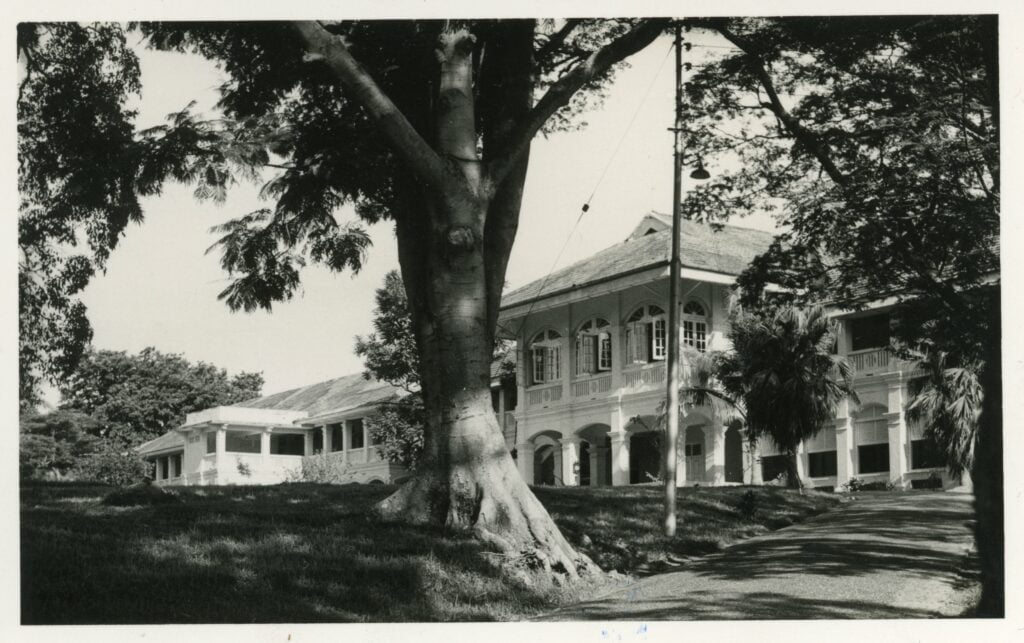 Officer_s Mess-Capella-1955