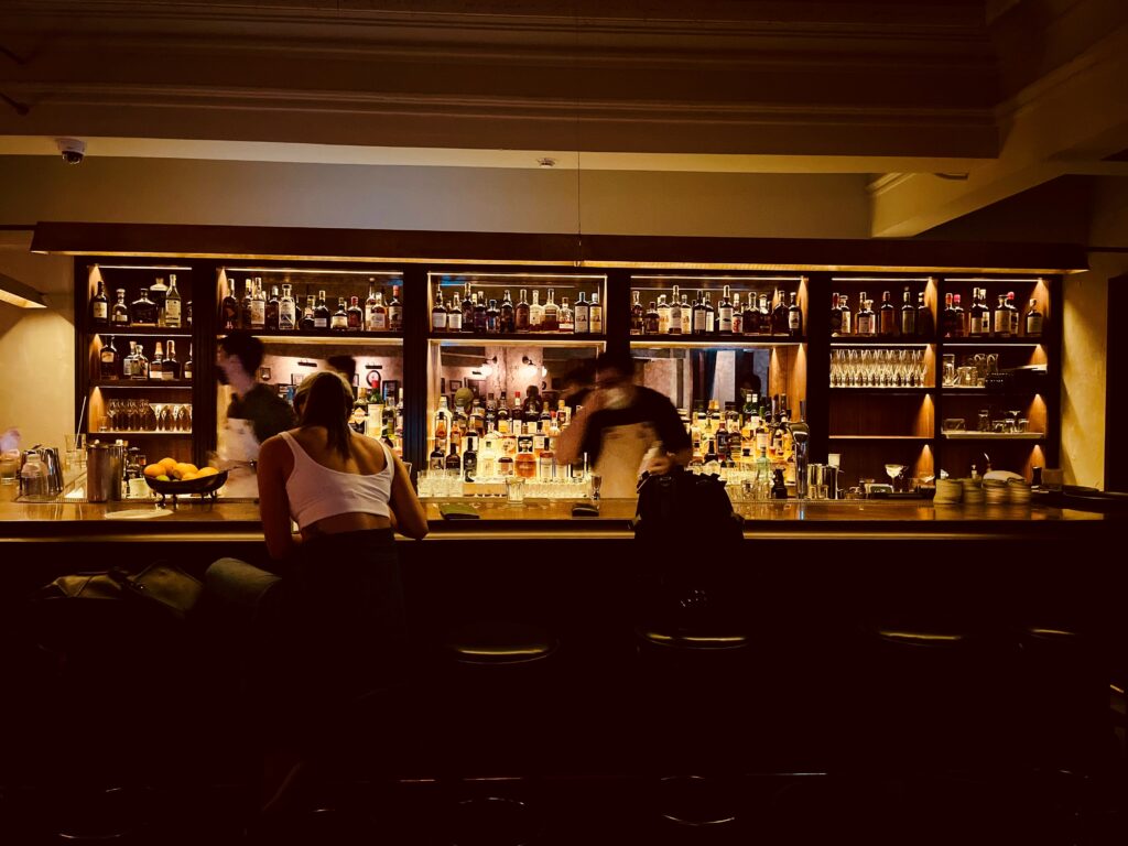 Bar_at_new_rum_bar_Sugarhall