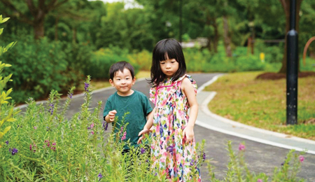 A pair of young childrean at Therapeutic Garden at West Coast Park 
